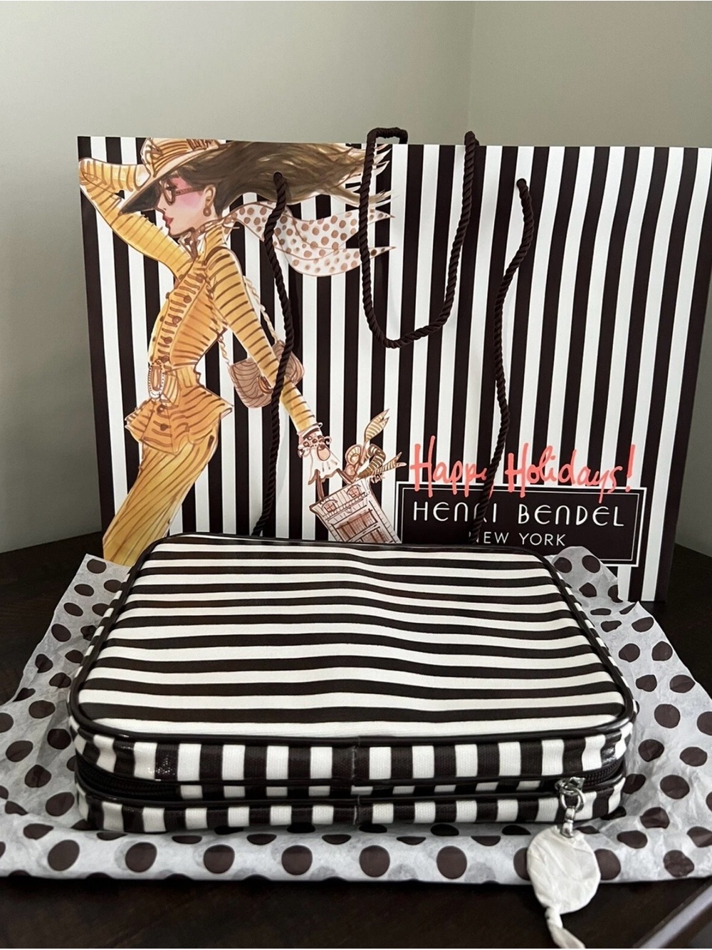 Henri Bendel Black & White centenial Striped Cosmetic/brush Case